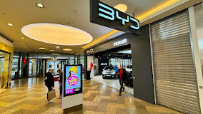 Neubau BYD Store Plus City, Pasching